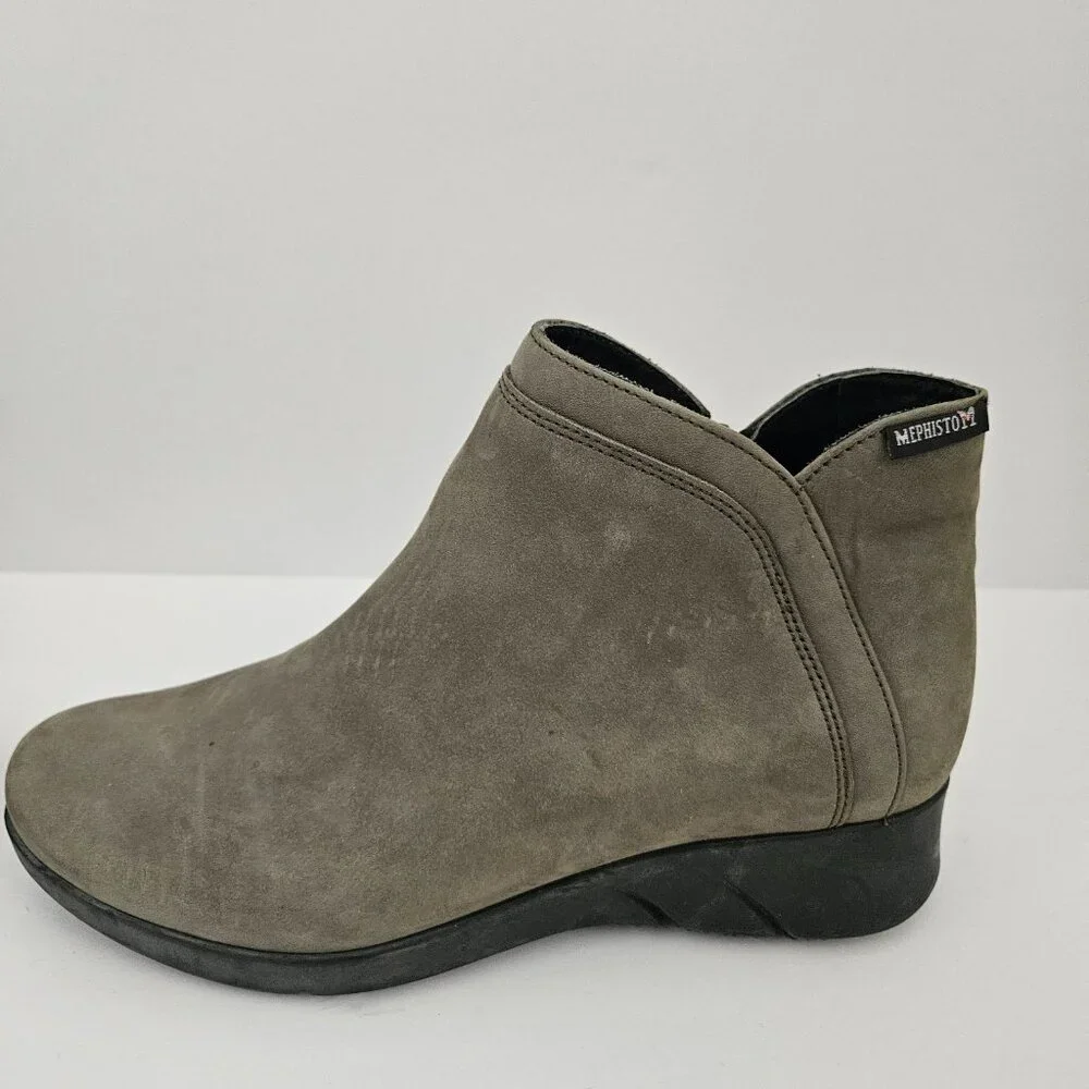 Mephisto Women's Margaux Boot in Muted Green Gray Suede Size 6